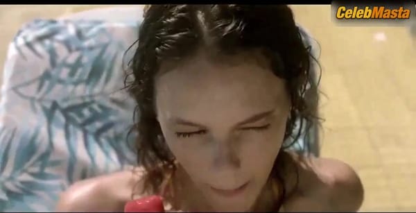 Laura Neiva's Sex Scene in Desnude