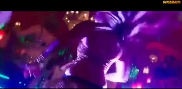 Sunny Leone Displays Ass, Tits Scene in Mastizaade