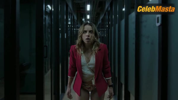 Marcela Guirado Shows Underwear Scene in Mama Drama
