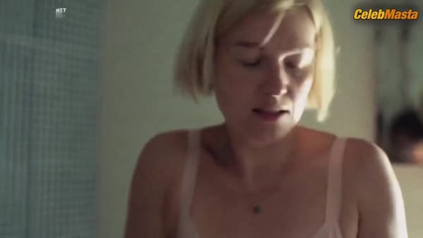 Viktoriya Tolstoganova Lesbian, Butt Scene from Very Female Stories