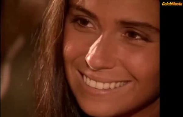 Giovanna Antonelli Bares Boobs Scene in A Casa Das Sete Mulheres