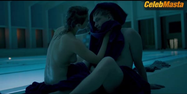 Niamh Algar Bares Boobs Scene in Motherfatherson
