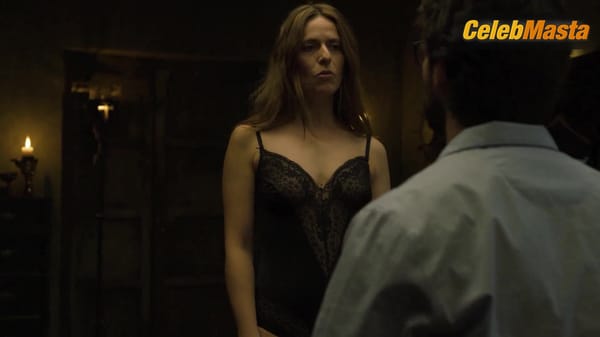 Itziar Ituno's Boobs, Underwear Scene in La Casa De Papel