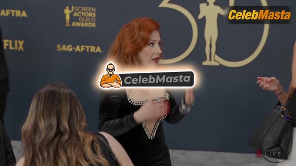 Lisa Ann Walter's Sexy Scene in Screen Actors Guild Awards
