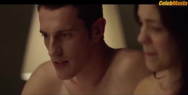 Natalie Madueno Boobs Scene in Bedrag