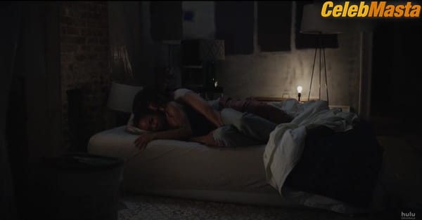 Lisa Gay Hamilton and Tracie Thoms' Lesbian Sex Scene in The First