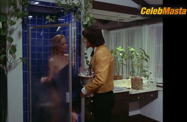 Claudia Jennings Bares Boobs, Bush Scene in The Great Texas Dynamite Chase