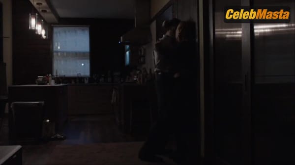 Claire Danes Shows Booty in Underwear Scene in Homeland