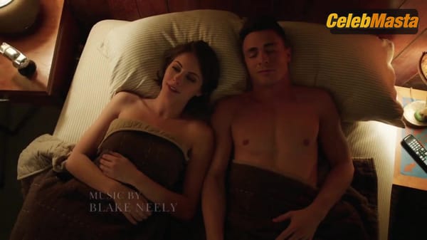 Willa Holland Hot Scene in Arrow