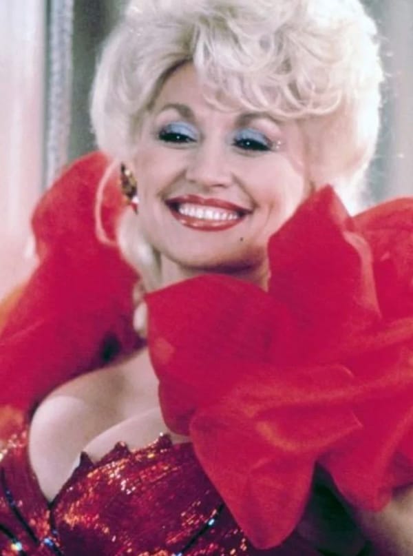 Has Dolly Parton Ever Posed Without Cloth photo 5