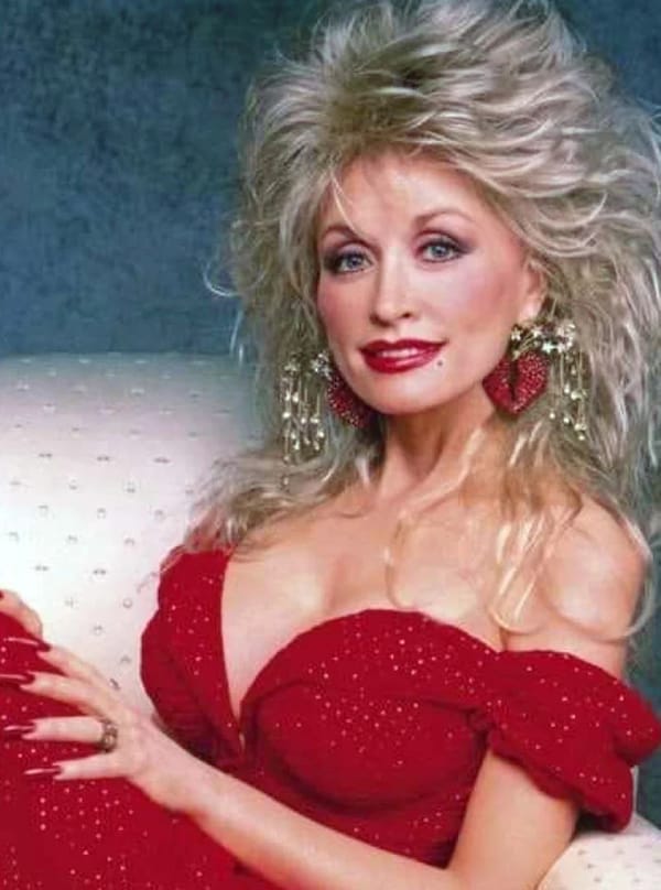 Has Dolly Parton Ever Posed Without Cloth photo 20