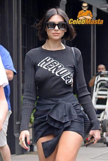 Dua Lipa Photo Gallery photo 10