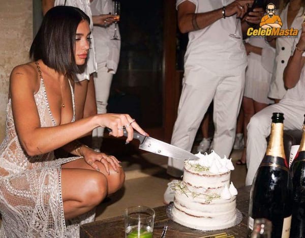 Dua Lipa Photo Gallery photo 12