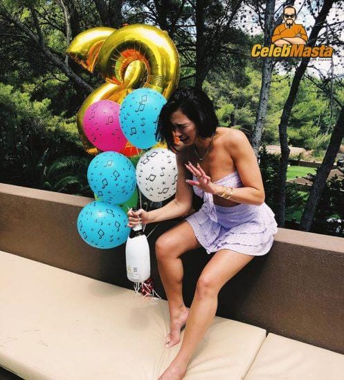 Dua Lipa Photo Gallery photo 22