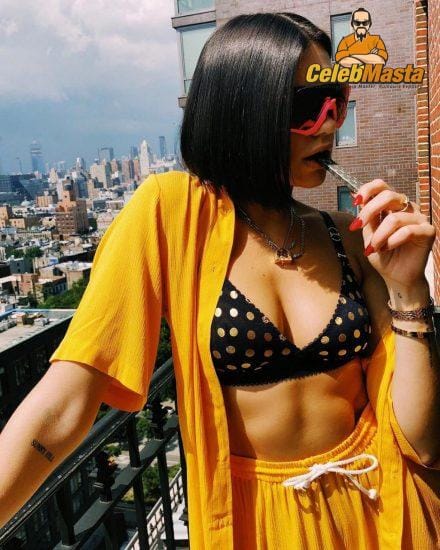 Dua Lipa Photo Gallery photo 45