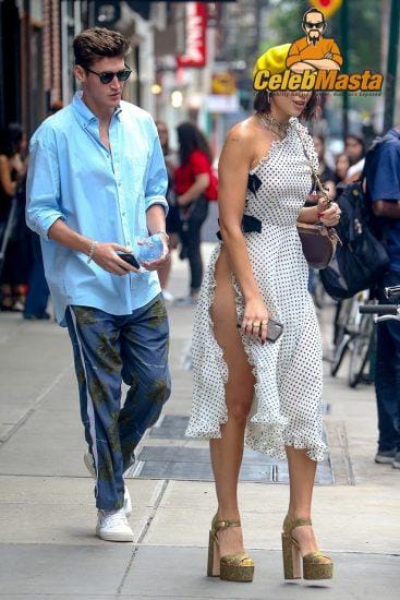 Dua Lipa Photo Gallery photo 58