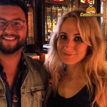 Nikki Glaser Ass & Tits Photos photo 8