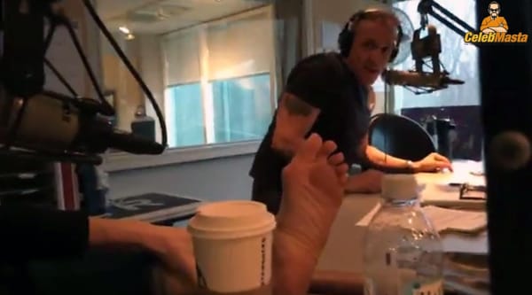 Nikki Glaser Feet & Legs Pictures photo 26