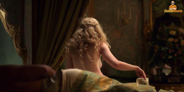 Elle Fanning Scene Photos Gallery photo 5