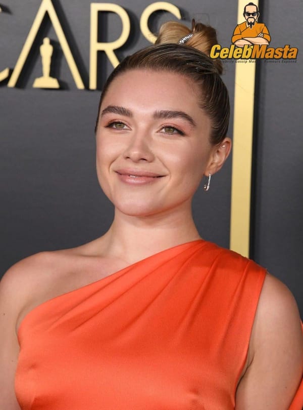 Hot Florence Pugh Nipples Slips & Dress Photos photo 9
