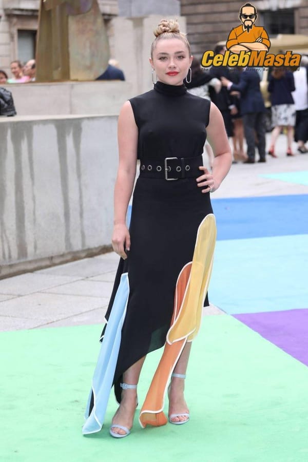 Boobs & See-Through Dress Photos photo 20