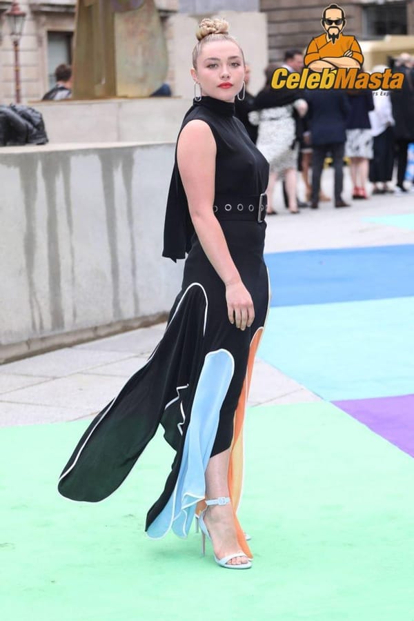 Boobs & See-Through Dress Photos photo 23