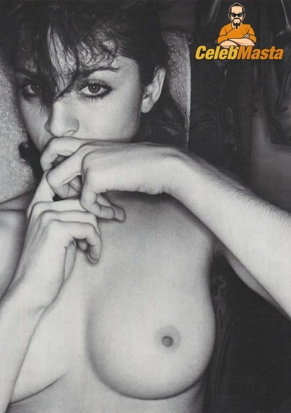 Cute Madonna Tits and Pussy Photos Collection photo 27