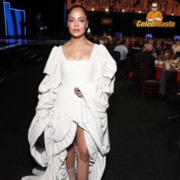 Gorgeous Tessa Thompson Red Carpet Dress Without Any Nipple-Slips Photos photo 14