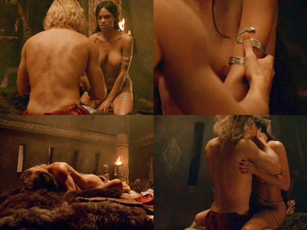 Rosario Dawson Ass & Nipples Landed photo 5