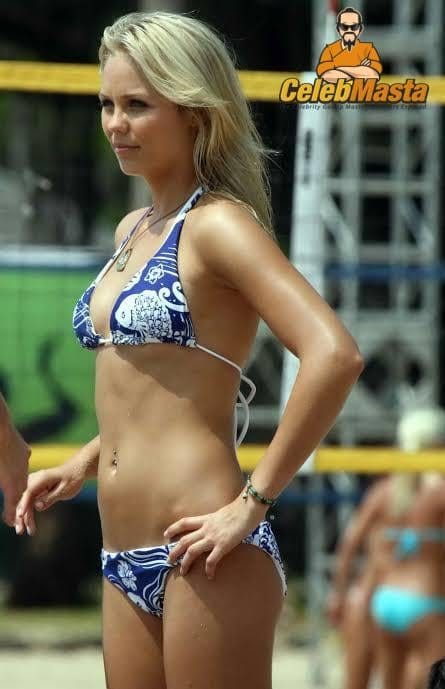 Laura Vandervoort Bikini Photos Revealed photo 35