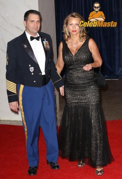Lara Logan Pics Gallery photo 5