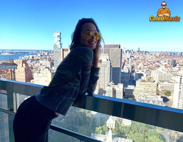 Cute Lais Ribeiro Selfies From Instagram photo 18