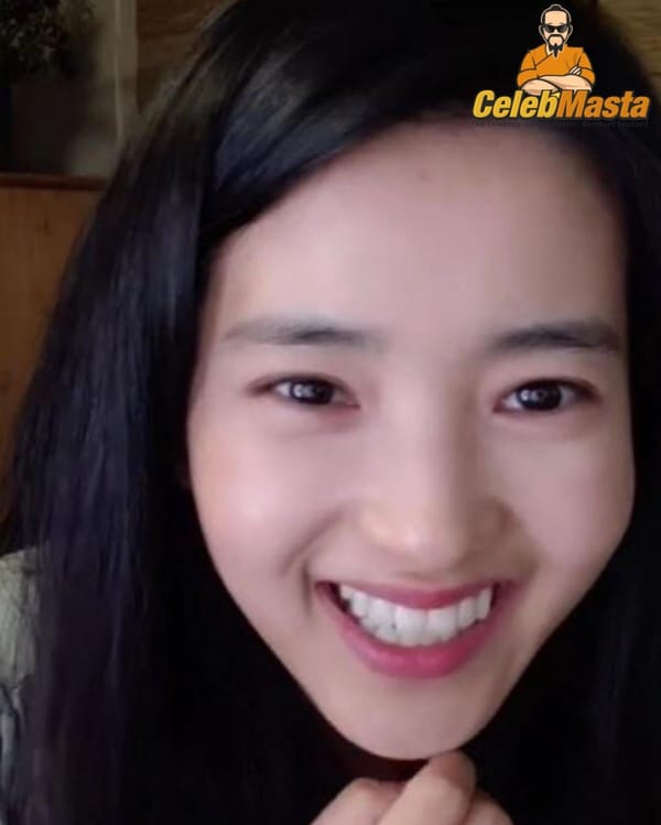 Cute Kim Tae-Ri Selfies From Instagram photo 7
