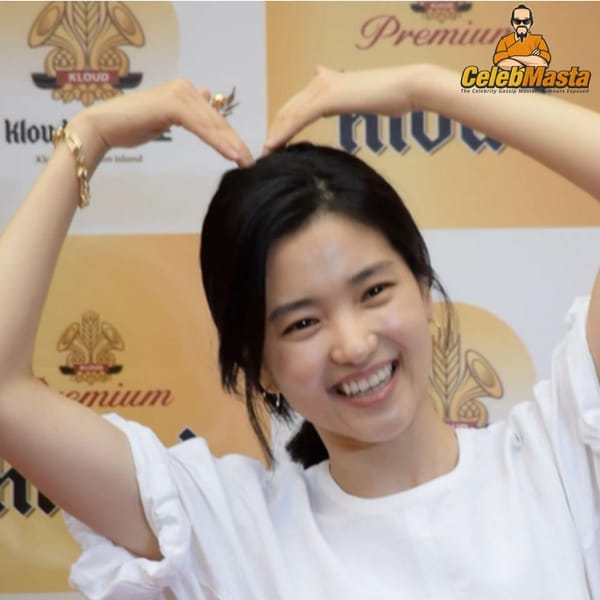 Cute Kim Tae-Ri Selfies From Instagram photo 12