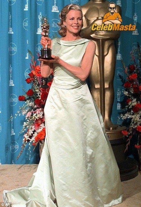 Various Kim Basinger Red Carpet Photo-shoots photo 6
