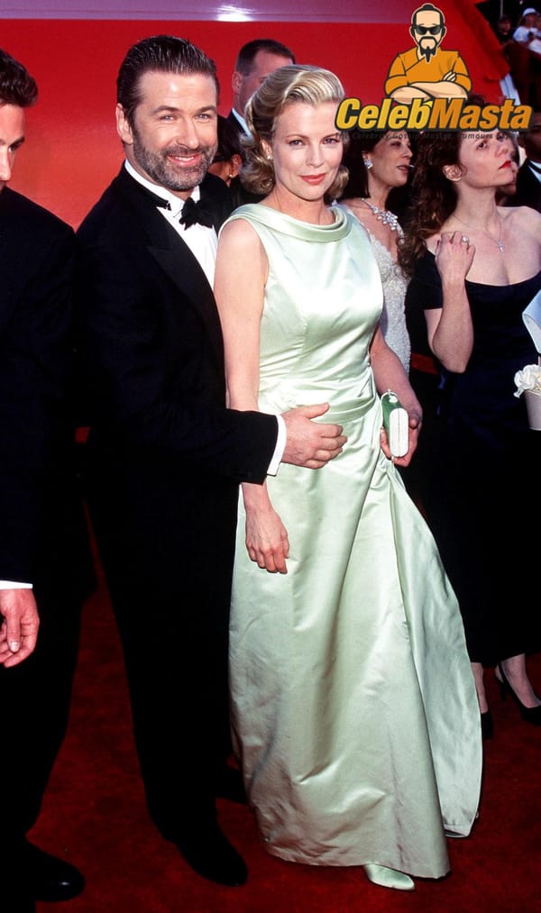 Various Kim Basinger Red Carpet Photo-shoots photo 12