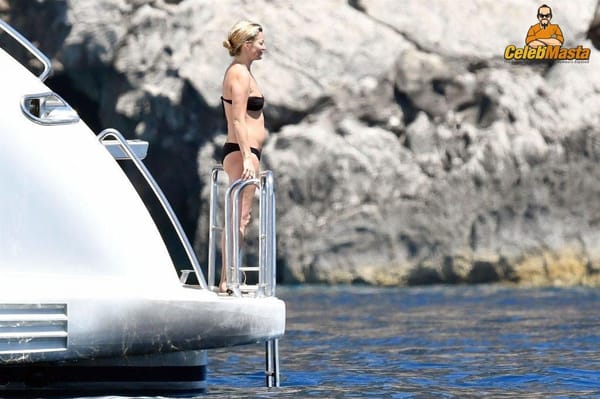 Hot Kate Moss Tits Photos photo 11