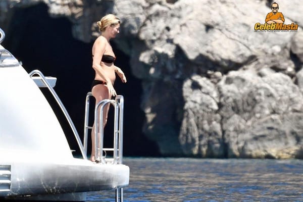 Hot Kate Moss Tits Photos photo 15