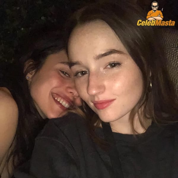 Beautiful Kaitlyn Dever Social Media Selfies photo 7