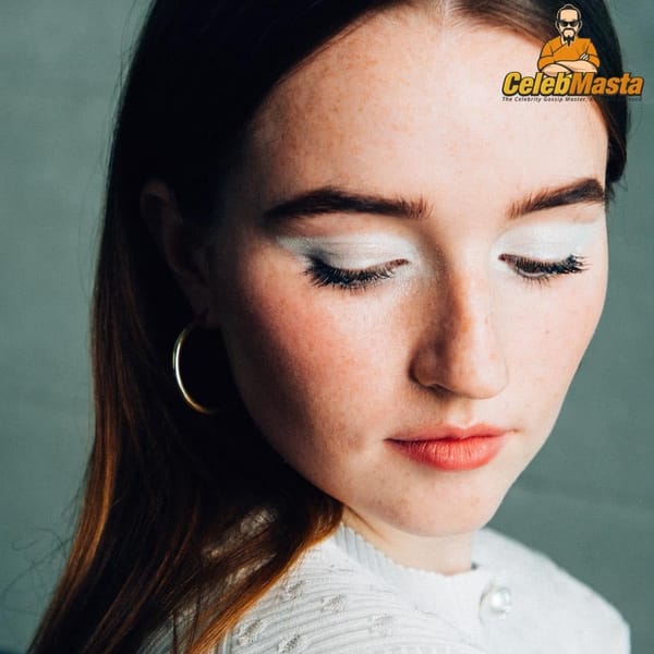 Beautiful Kaitlyn Dever Social Media Selfies photo 8