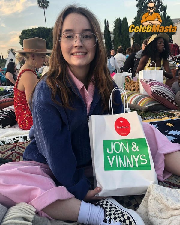 Beautiful Kaitlyn Dever Social Media Selfies photo 19
