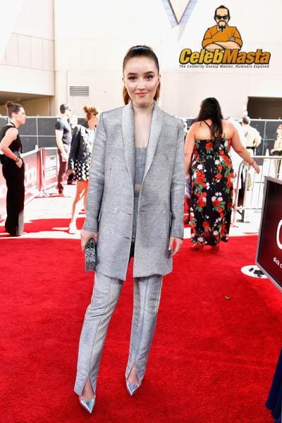 Various Kaitlyn Dever Red Carpet Sightings photo 18