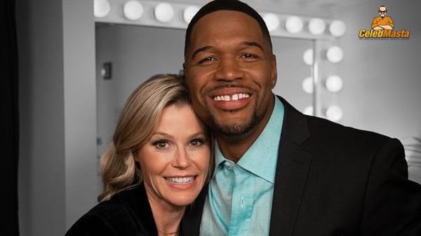 Beautiful Julie Bowen Selfies From Instagram photo 14