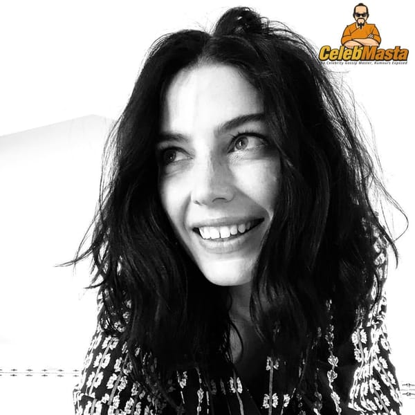 Cute Jessica Pare Selfies From Instagram photo 9