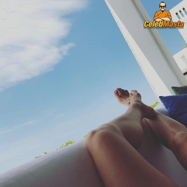 Various Jennifer Holland Instagram Selfies photo 1