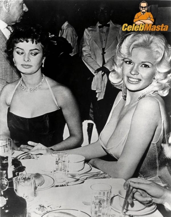 Cute Jayne Mansfield Paparazzi & Public Photo-shoots photo 7