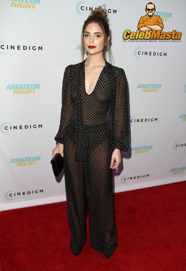 Janet Montgomery See Through & Nipples Photos photo 4