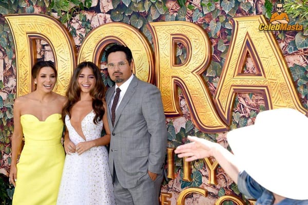 Isabela Moner Photo Gallery photo 1