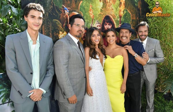 Isabela Moner Photo Gallery photo 6