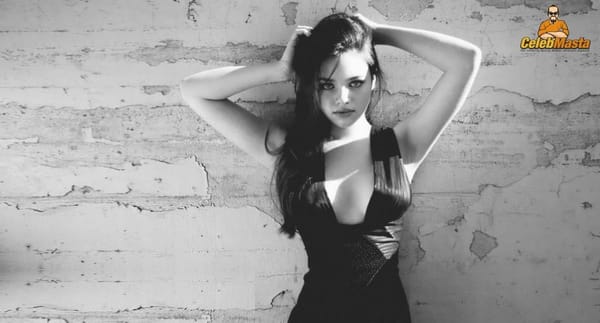 Various India Eisley Red Carpet And Modelling Gallery photo 9